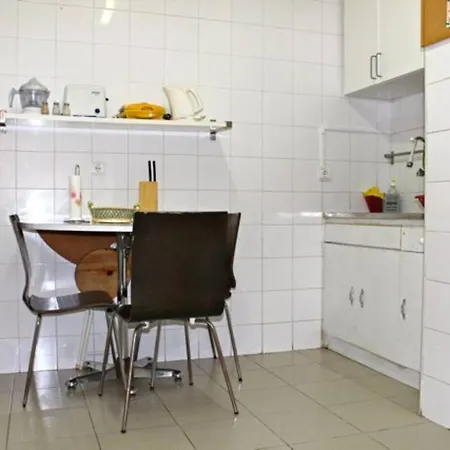 Black Pepper Apartment, Bairro Alto, Lisbon *